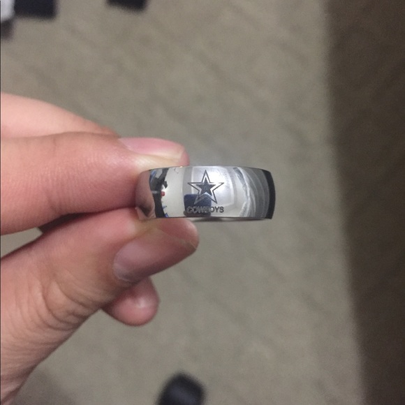 Silver Dallas Cowboys Ring - Picture 2 of 4
